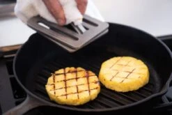 Chef's Press Professional 8 Oz -Bialettited Winkel image 1281