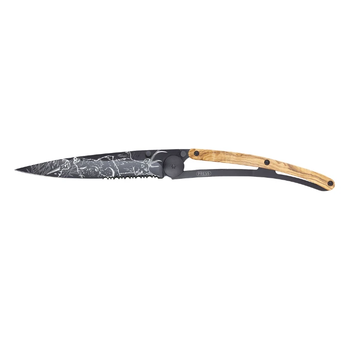 Deejo Serrated 37g Black Olive Wood 'Hunting Scene' 4 Deejo Serrated 37g Black Olive Wood 'Hunting Scene' - Afbeelding 2