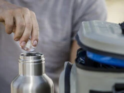 Petromax RVS Thermosfles 1 Liter -Bialettited Winkel image 382