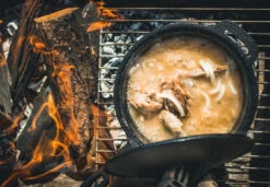 The Windmill BBQ Pan With Lid 2 Liter -Bialettited Winkel image 594