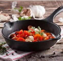 Victoria Cast Iron Skillet 16.5 Cm -Bialettited Winkel image 614